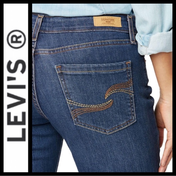 NWT Signature Levi’s True Boot Jeans - Picture 2 of 8